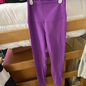 COPY - Purple lululemon leggings